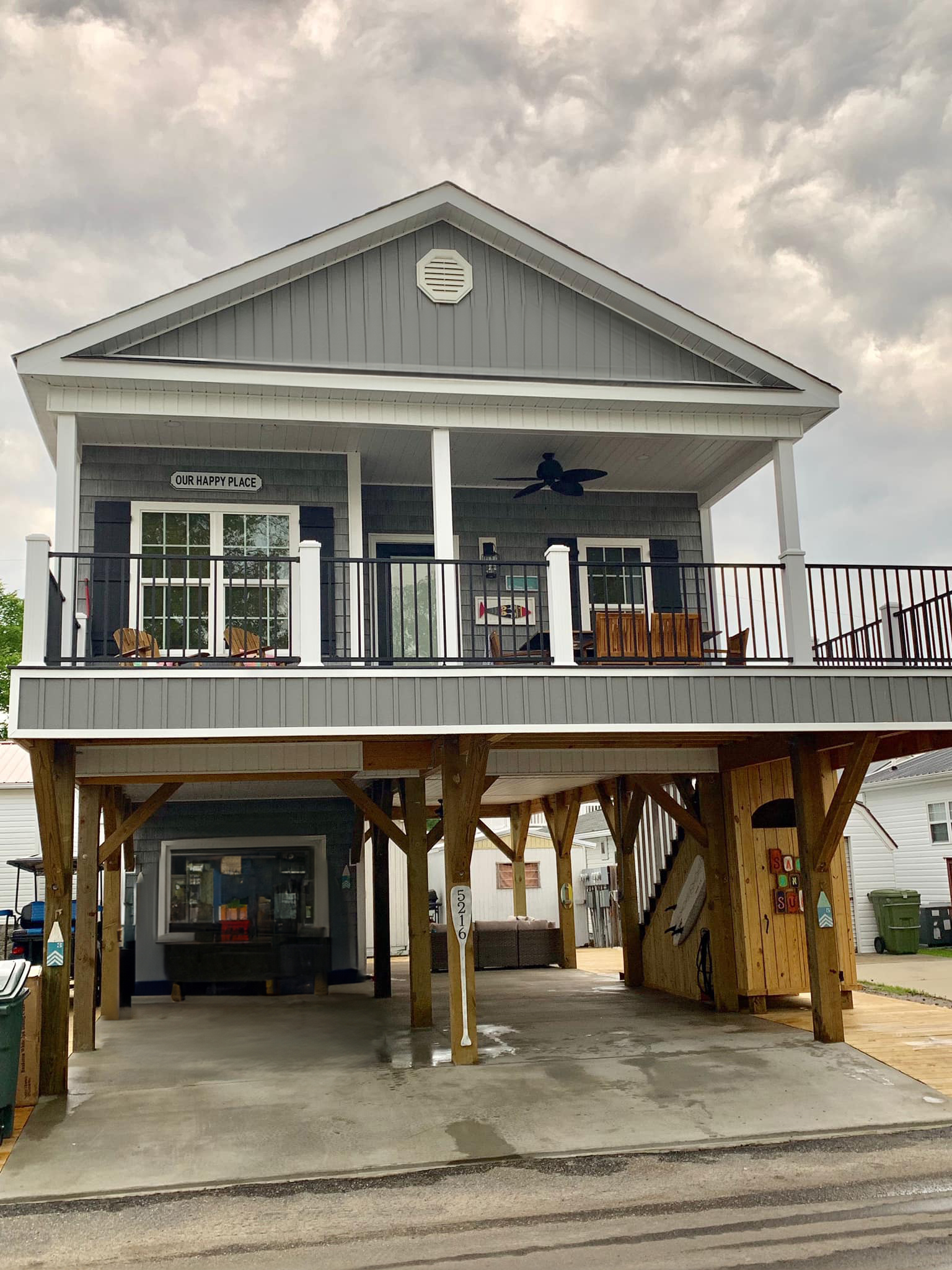 Newly Built 3 bed - 2 Bath Home on Stilts With Golf Cart and an Abundance of Extra Amenities - 5216