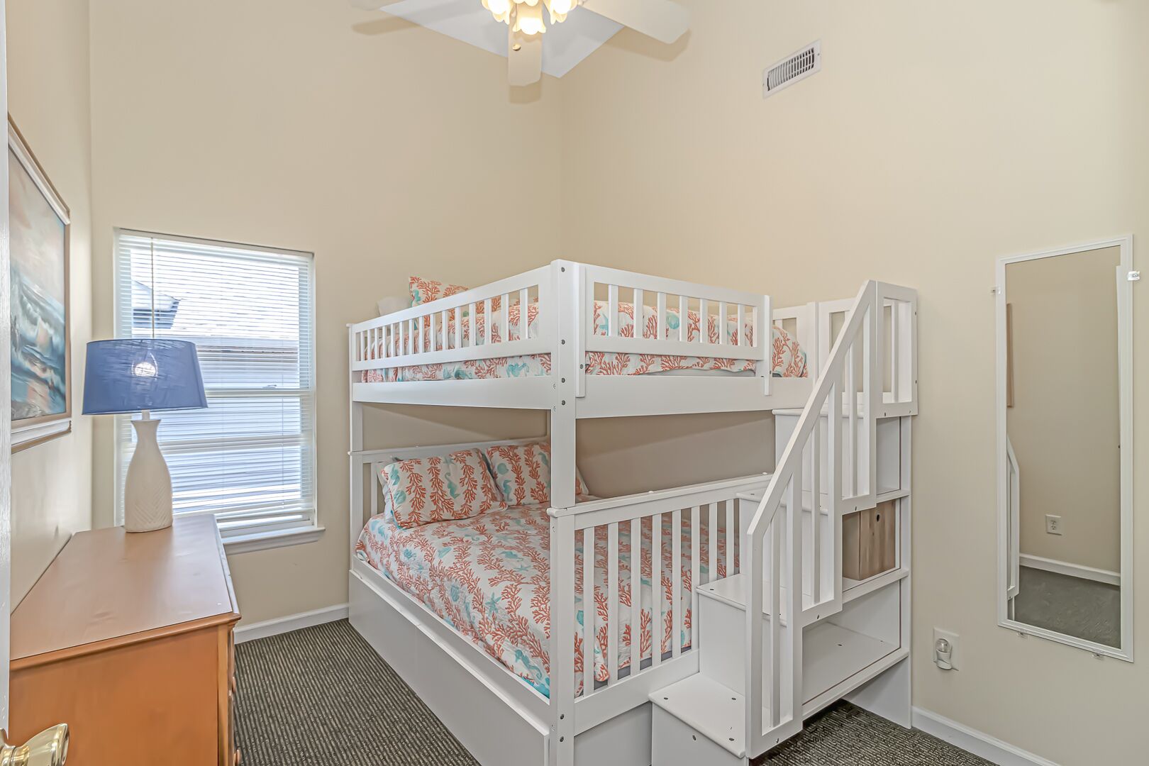 Ocean View 7 Bedrooms - Just Steps From The Beach - 1171